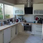 A Moins De 100 M De La A Pied Villa