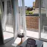 A Moins De 100 M De La A Pied La Londe-les-Maures