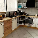 A Moins De 100 M De La A Pied Βίλα