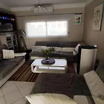 Villa A Moins De 100 M De La A Pied